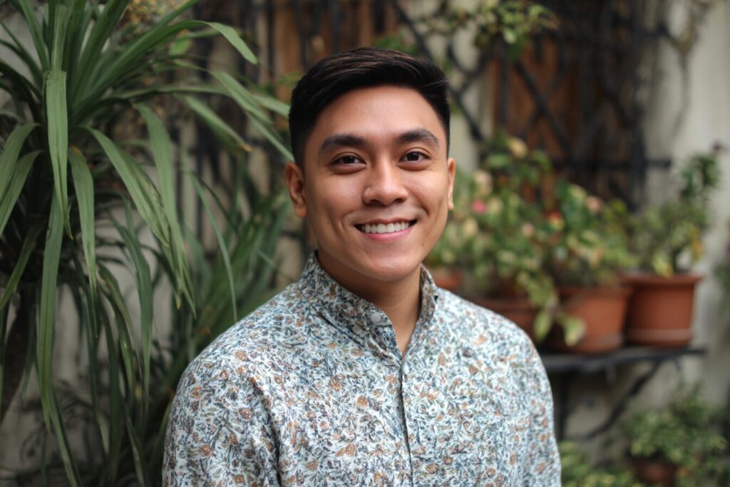 Remote Talent: When to Use Direct Hire vs. Augmentation